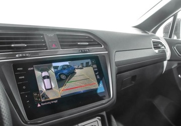 Volkswagen Tiguan II SUV Facelifting 2.0 TDI 200KM 2022 Volkswagen Tiguan 2.0 TDI 200KM R-Line 4Motion DSG Kamery 360 stopni Harma, zdjęcie 19