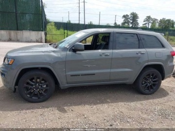 Jeep Grand Cherokee IV 2021 Jeep Grand Cherokee Laredo X 2021 3.6l 3.6 Benzyna 293KM, zdjęcie 2