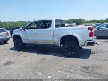 Chevrolet Silverado II 2021 Chevrolet Silverado 1500 Short Bed RST 2021 5.3l 5.3 Benzyna 355KM, zdjęcie 2