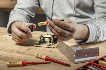 HOGERT HT1S997 Набор изолированных отверток для электриков 1000В S2 13 шт.