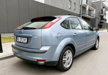 Ford Focus I Hatchback 1.6 16V 100KM 2005 Ford Focus Automat Klima Super Stan Warszawa 1.6 Benzyna 100KM, zdjęcie 3