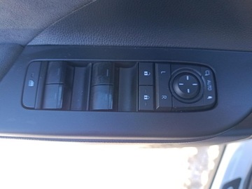 Toyota C-HR II SUV 2.0 Hybrid Dynamic Force 197KM 2024 Toyota C-HR 2.0 Hybrid Executive Toyota C-HR 2.0 H, zdjęcie 25