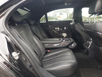 Mercedes Klasa S W222 2016 Mercedes-Benz Klasa S 63 AMG 2016 5.5l 5.5 Benzyna 577KM, zdjęcie 10