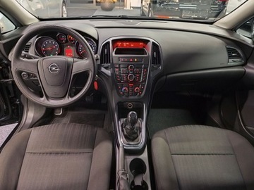 Opel Astra J Hatchback 5d 1.4 Twinport ECOTEC 100KM 2011 Opel Astra 1.4 Benzyna 2011 Essentia ecoFLEX, zdjęcie 8