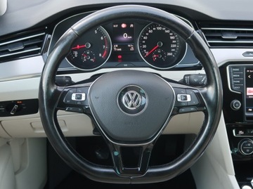 Volkswagen Passat B8 Variant 1.8 TSI BlueMotion Technology 180KM 2016 VW Passat 1.8 TSI, Salon Polska, Serwis ASO, zdjęcie 15
