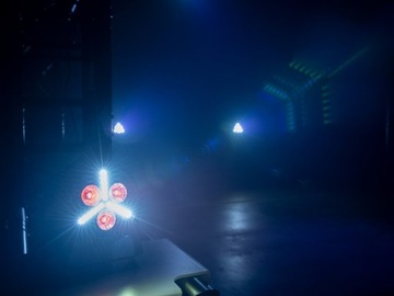 EUROLITE LED PARTy Hybrid Spot RGB прожектор, цвета и стробоскоп