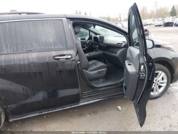 Toyota Sienna III 2022 Toyota Sienna Xle Woodland Edition 2022 2.5l 2.5 Hybryda 189KM, zdjęcie 9