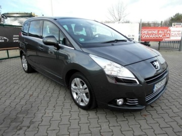 Peugeot 5008 I Minivan 2.0 HDi FAP 150KM 2011 Peugeot 5008 Allure Nawigacja Panorama Dach Head-Up 2.0 Diesel 150KM, zdjęcie 7