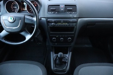 Skoda Yeti Minivan 2.0 TDI CR DPF 110KM 2011 Skoda Yeti 2.0 TDI, Klima, Tempomat, zdjęcie 11