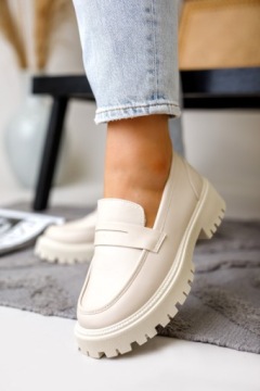 Бежевые лоферы (41)
