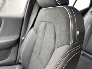 Volvo XC40 2025 VOLVO XC40 B3 Plus Dark Suv 2.0 (177KM) 2025, zdjęcie 16