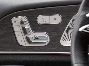 Mercedes GLE V167 SUV Facelifting 3.0 450d 367KM 2026 MERCEDES-BENZ GLE 450 d 4-Matic AMG Line 3.0 (367KM) 2026, zdjęcie 12