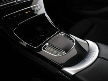 Mercedes GLC C253 SUV Facelifting 2.0 220d 194KM 2019 Mercedes GLC 220 FV23% 4x4 automat full LED navi, zdjęcie 29