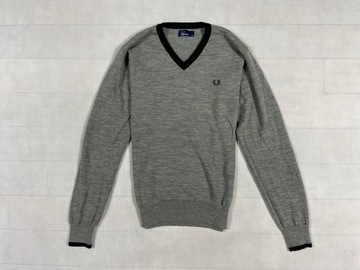 Fred Perry sweter sweterek wełna v-neck logo M L