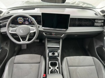 Volkswagen Tiguan II SUV Facelifting 1.5 TSI 150KM 2024 Volkswagen Tiguan Elegance 1.5 eTSI 150 KM DSG, zdjęcie 3