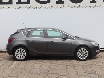 Opel Astra J Hatchback 5d 1.7 CDTI ECOTEC 110KM 2011 Opel Astra 1.7 CDTI, Klima, Klimatronic, Tempomat, zdjęcie 5