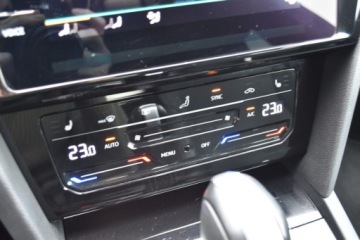 Volkswagen Arteon Fastback Facelifting 2.0 TSI 190KM 2022 Volkswagen Arteon R-Line 190 KM TSI DSGDCCLEDAmbientePakietZimowy VAT 23, zdjęcie 25