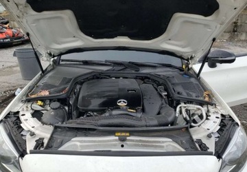 Mercedes Klasa C W206 Limuzyna 2.0 300 258KM 2022 Mercedes-Benz Klasa C Auta z USA - Zapytaj o wiecej ofert 2.0 Benzyna, zdjęcie 1