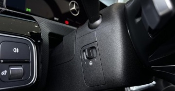 Mercedes Klasa A W177/V177 Hatchback Facelifting 2.0 220 190KM 2024 Mercedes-Benz Klasa A 4Matic AMG Line Multibeam AndroidAuto Pamiec foteli, zdjęcie 14