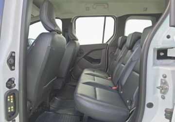 Nissan Townstar Kombi 1.3 DIG-T 130KM 2022 Nissan Townstar Townstar Combi 1.3 DIG-T L1 Business Salon PL Kamera Skora, zdjęcie 15