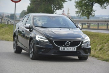 Volvo V40 II Hatchback Facelifting 2.0 D2 120KM 2018 Volvo V40 2.0 D2 R-Design nawigacja gwarancja, zdjęcie 13