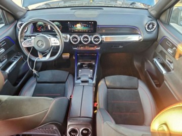 Mercedes GLB 2021 Mercedes-Benz GLB 250 2021 2.0 Benzyna 221KM, zdjęcie 8