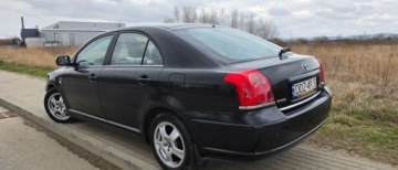 Toyota Avensis II Sedan 2.2 D-4D 177KM 2005 Toyota Avensis SALON PL D4D 177KM 2.2 Diesel 177KM, zdjęcie 1