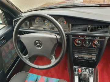 Mercedes 190 1.8 i 109KM 1992 Mercedes W201 Oryginał Bezwypadkowy I, zdjęcie 13