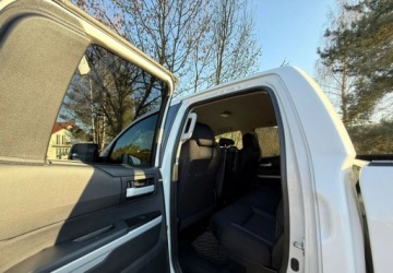 Toyota Tundra II 2014 Toyota Tundra Toyota Tundra 5.7 4x4 Double Cab Limited 5.7 Benzyna 381KM, zdjęcie 20