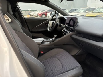 Toyota C-HR II SUV Plug-In 2.0 Hybrid Dynamic Force Plug-in  223KM 2025 Toyota C-HR 2.0 PHEV Executive 2.0 PHEV Executive|, zdjęcie 6