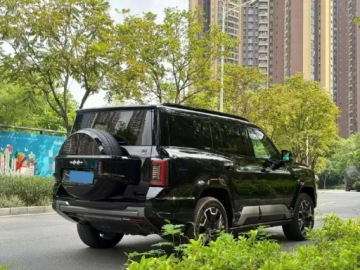 BYD 2025 BYD Leopard 8 2025 BYD Leopard 8 2.0 Hybryda Plug-in 750KM, zdjęcie 3