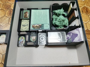 Глубины ужаса, красочная вставка