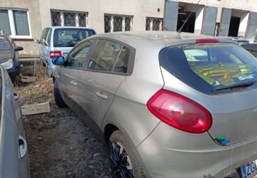 Fiat Bravo II Hatchback 5d 1.9 TD MultiJet 120KM 2007 Fiat Bravo Fiat Bravo 1.9 Diesel 120KM, zdjęcie 2