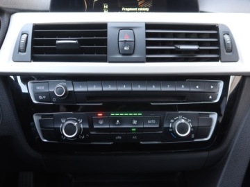 BMW Seria 3 F30-F31-F34 Touring Facelifting 2.0 318d 150KM 2015 BMW 3 318 d, Automat, Navi, Klima, Klimatronic, zdjęcie 15