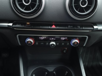 Audi A3 8V Hatchback 3d 1.4 TFSI 125KM 2015 Audi A3 1.4 TFSI, Salon Polska, Navi, Xenon, zdjęcie 12