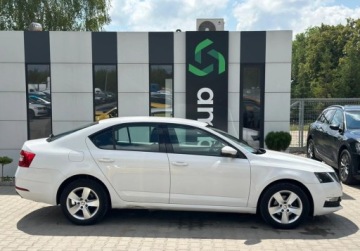 Skoda Octavia III Liftback Facelifting 1.6 TDI 115KM 2019 Skoda Octavia 1.6TDI 116KM 2019r. Salon Polska 1.6 Diesel 115KM, zdjęcie 4