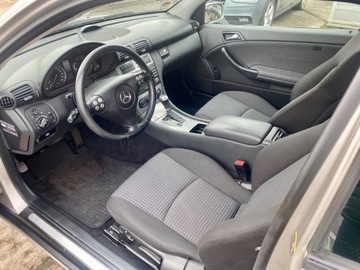 Mercedes Klasa C W203 Coupe W203 1.8 (C 180 Kompressor) 143KM 2006 Mercedes-Benz Klasa C 1.8 Benzyna 143KM, zdjęcie 17