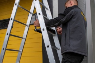 Универсальная лестничная площадка, ступенька-полка, Драбес