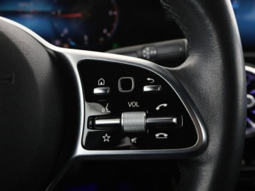 Mercedes Klasa A W177/V177 Hatchback 1.5 180d 116KM 2018 Mercedes A 180 180d Progressive Automat Nawigacja, zdjęcie 31