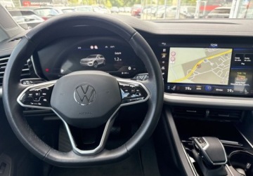 Volkswagen Touareg III SUV 3.0 V6 TSI 340KM 2022 Volkswagen Touareg SalonPL 3.0V6 TFSI 340KM 4Motion MatrixLED ACC Innovisi, zdjęcie 3
