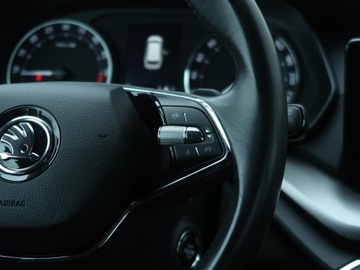 Skoda Octavia III Kombi Facelifting 2.0 TDI 150KM 2020 Skoda Octavia 2.0 TDI, Salon Polska, zdjęcie 18