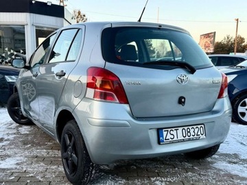 Toyota Yaris II Hatchback 5d 1.0 VVT-i 69KM 2009 Toyota Yaris Toyota Yaris KRAJOWA salon PL oryginalny przebieg KLIMATYZACJA, zdjęcie 3