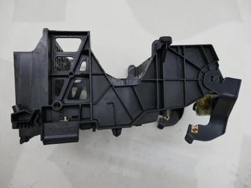 AUDI A4 B7 RAMKA RADIA KOSZ WNĘKA POD RADIO