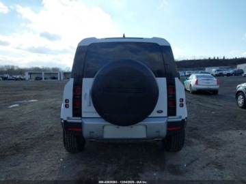 Land Rover Defender IV (L663) 2023 Land Rover Defender 2023r., 4x4, 2.0L 2.0 Benzyna 296KM, zdjęcie 7