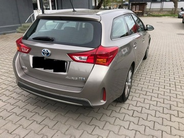 Toyota Auris II Touring Sports Facelifting 1.8 Hybrid 136KM 2015 Toyota Auris 1.8 Hybryda, Klimatronic, Stan bdb, zdjęcie 2