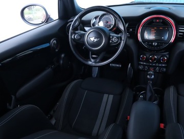 Mini Mini F56 Hatchback 1.5 136KM 2016 MINI 5-door Cooper, Automat, Navi, Klima, zdjęcie 6