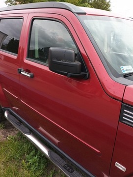 PRAVÉ ZRCÁTKO DODGE NITRO 2007 ROK