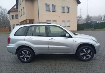 Toyota RAV4 II 1.8 VVTi 125KM 2002 Toyota RAV4 Zarejestrowany - ubezpieczony - 1,8 - 125 KM 1.8 Benzyna 125KM, zdjęcie 7