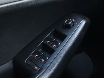 Audi Q5 I SUV 2.0 TDI 170KM 2010 Audi Q5 2.0 TDI, Salon Polska, 167 KM, 4X4, zdjęcie 19