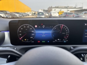 Mercedes Klasa A W177/V177 2025 Mercedes-Benz A 250 Hybryda / AMG Line/ Panorama/, zdjęcie 26